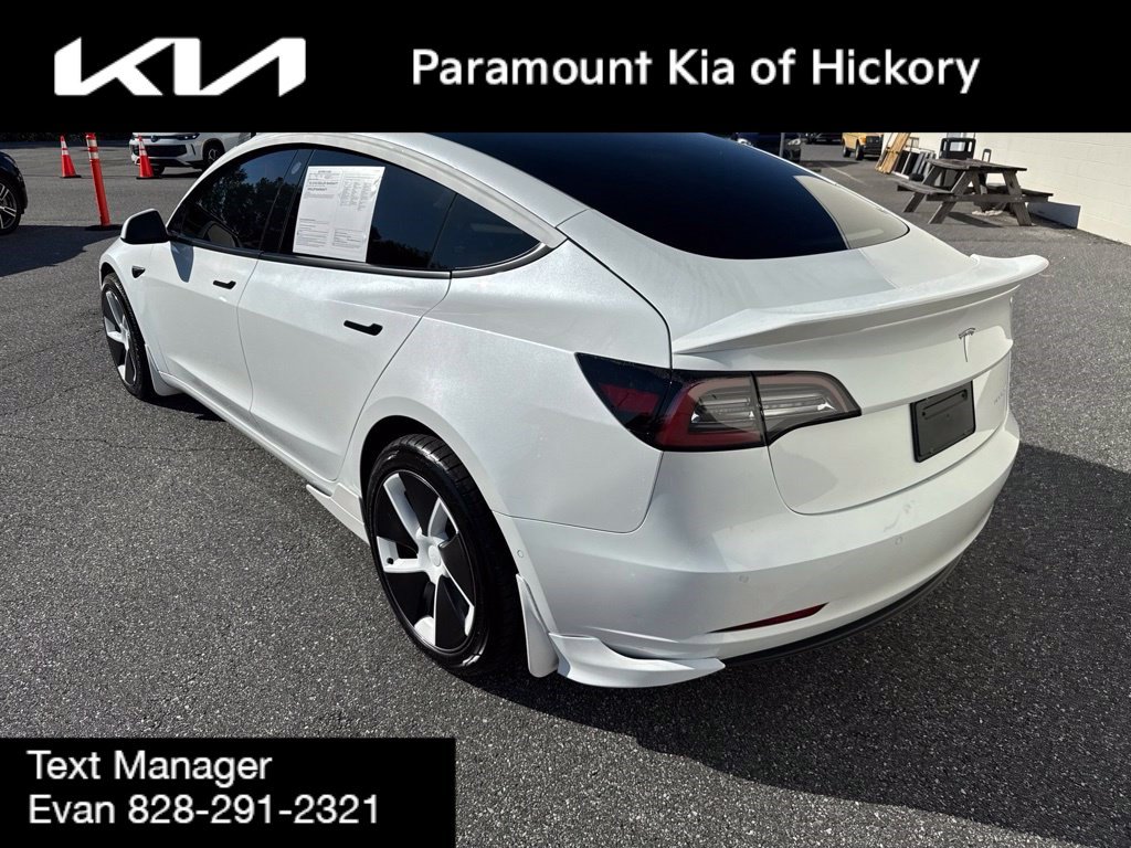 Used 2022 Tesla Model 3 Long Range AWD/4WD image 5