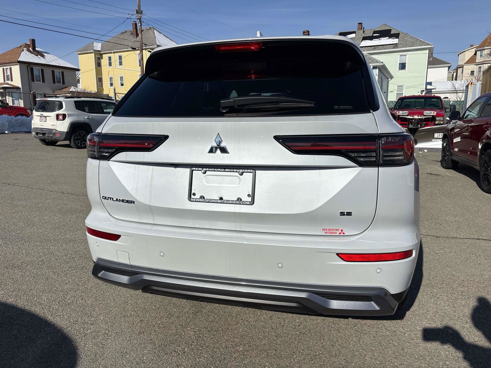 New 2026 Mitsubishi Outlander SE AWD/4WD image 3