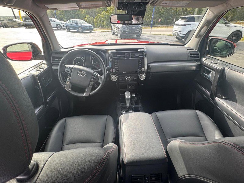Used 2024 Toyota 4Runner TRD Off-Road Premium image 12