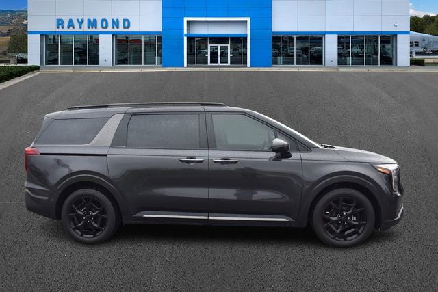 Certified 2025 Kia Carnival SX Prestige image 2