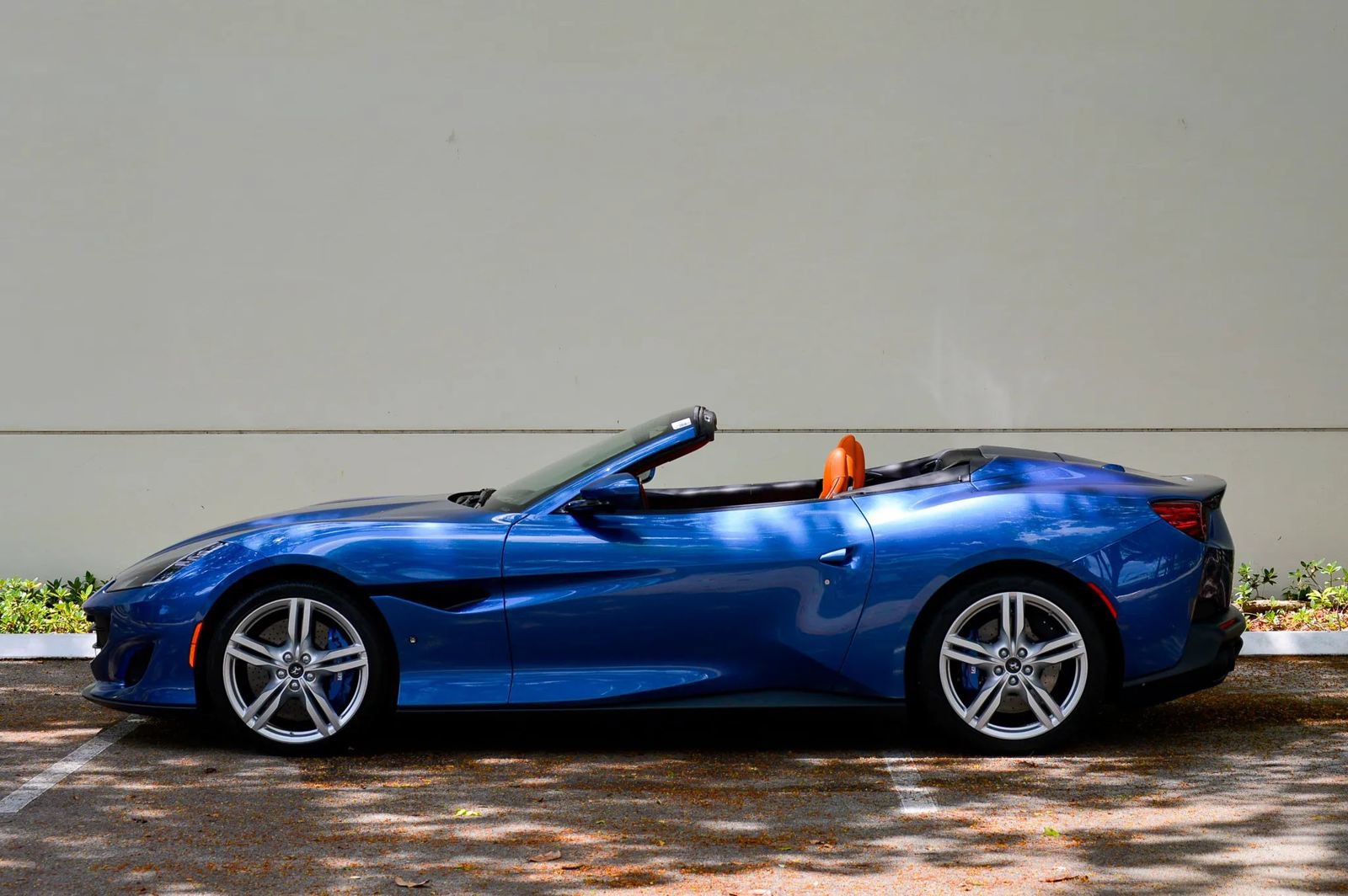 Used 2021 Ferrari Portofino M RWD image 6