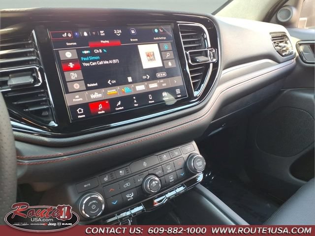 Used 2025 Dodge Durango R/T AWD/4WD image 34