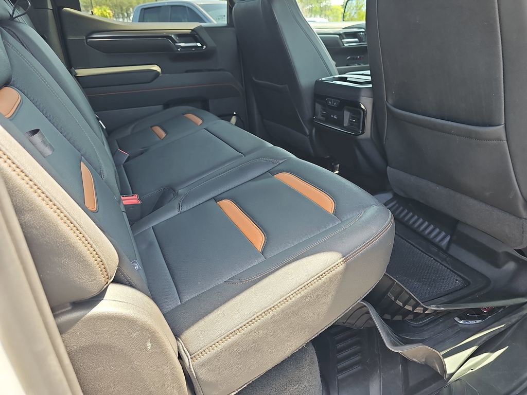 Used 2024 GMC Sierra 1500 AT4 w/ Technology Package image 14