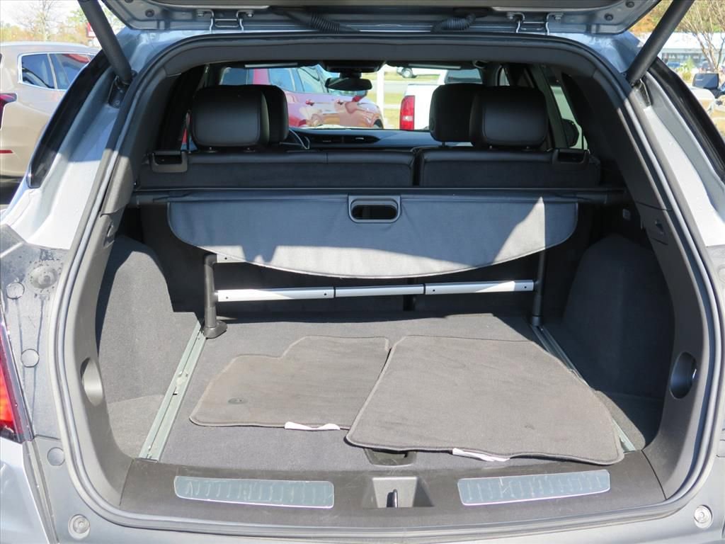 Used 2025 Cadillac XT5 Premium Luxury image 24