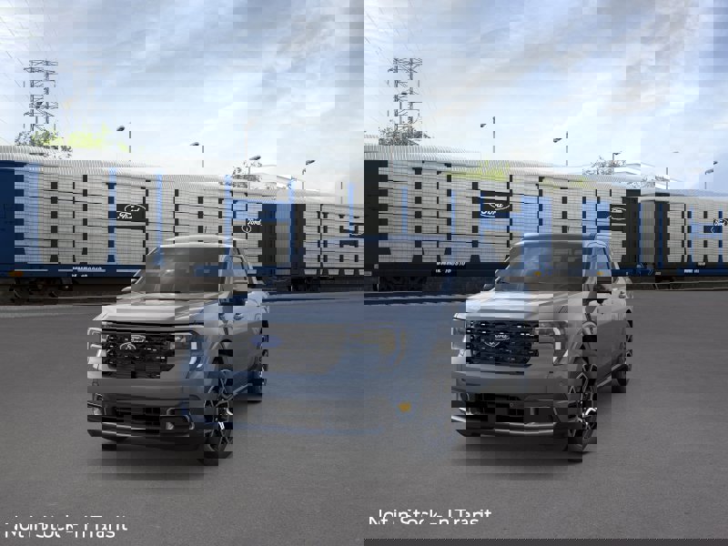 New 2026 Ford Maverick Lariat image 2