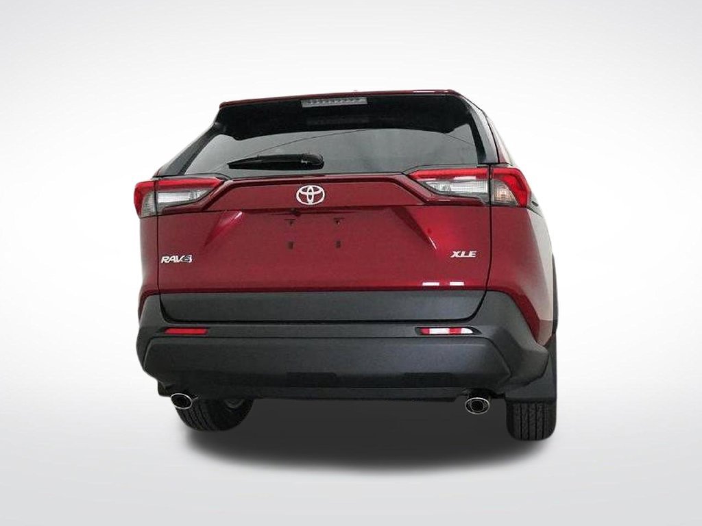 Used 2025 Toyota RAV4 XLE w/ Convenience Package FWD image 27