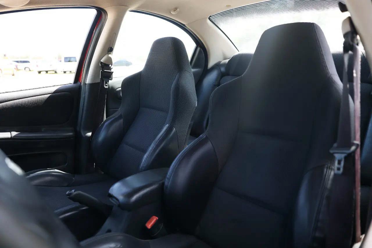 Used 2003 Dodge Neon image 6