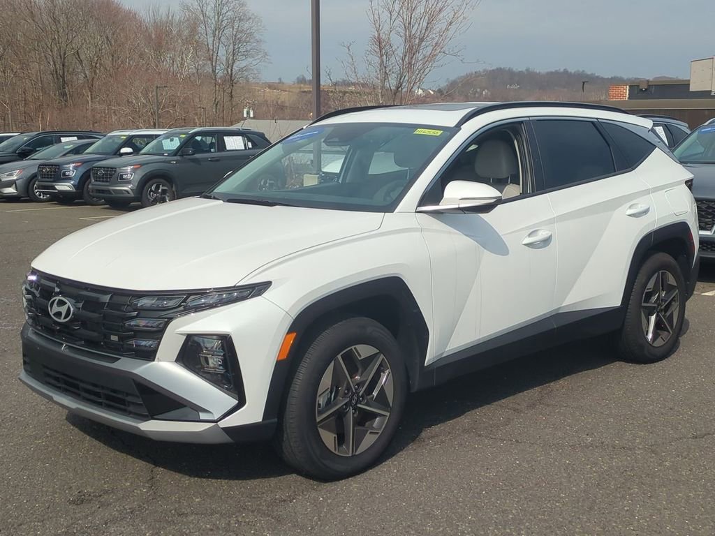 Certified 2025 Hyundai Tucson SEL AWD/4WD image 7