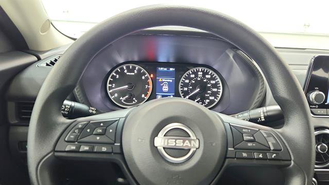 Used 2025 Nissan Sentra S FWD image 14