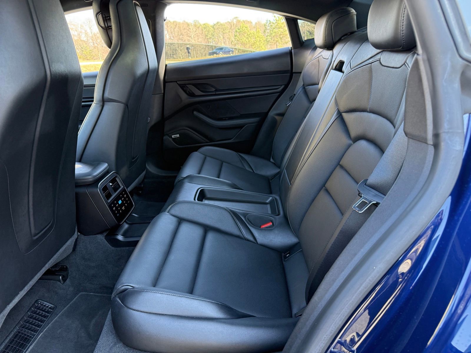 Used 2020 Porsche Taycan 4S image 39