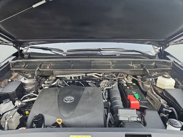 Used 2022 Toyota Highlander XLE image 31