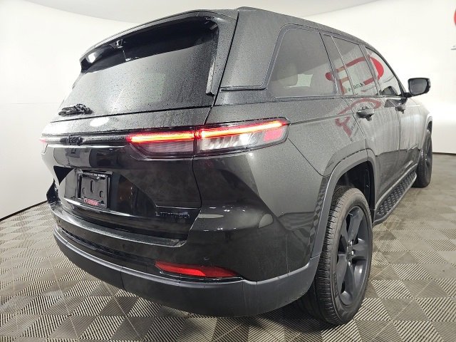 Certified 2024 Jeep Grand Cherokee Limited w/ Luxury Tech Group II image 7