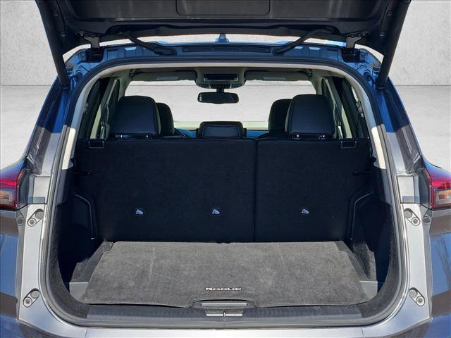 Used 2026 Nissan Rogue SL FWD image 6