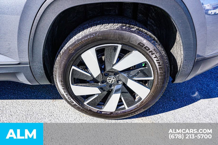 Used 2024 Volkswagen Atlas Cross Sport SE image 16