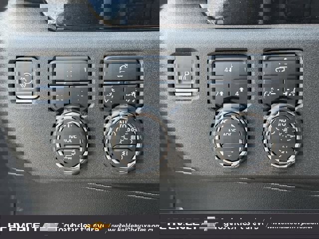 Used 2024 Chevrolet Silverado 2500 LT w/ Convenience Package AWD/4WD image 26