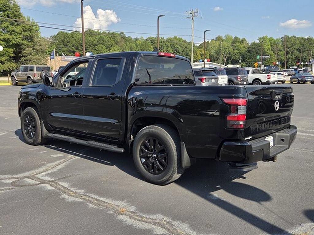 Used 2023 Nissan Frontier SV w/ Technology Package RWD image 7