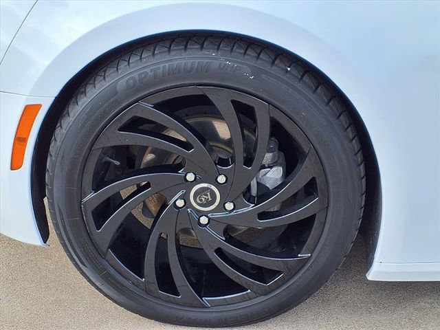 Used 2019 Chevrolet Camaro LT image 20