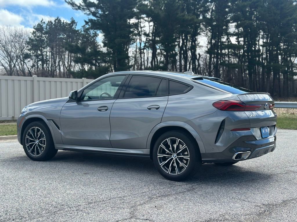 Used 2024 BMW X6 xDrive40i w/ Premium Package AWD/4WD image 7