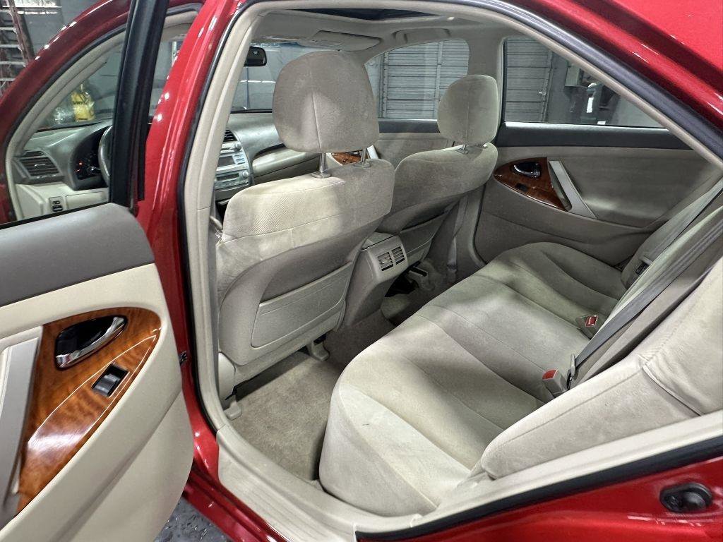 Used 2009 Toyota Camry LE image 24