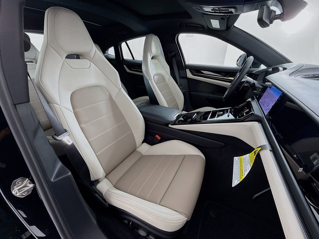 New 2026 Porsche Panamera image 30