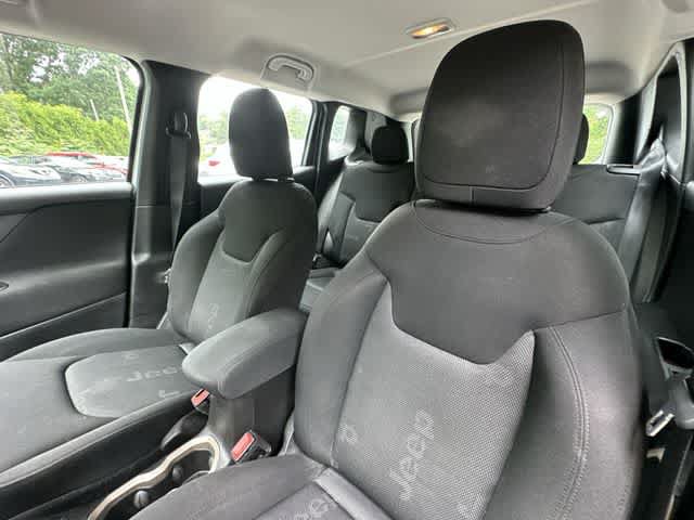 Used 2016 Jeep Renegade Sport w/ Power & Air Group FWD image 13