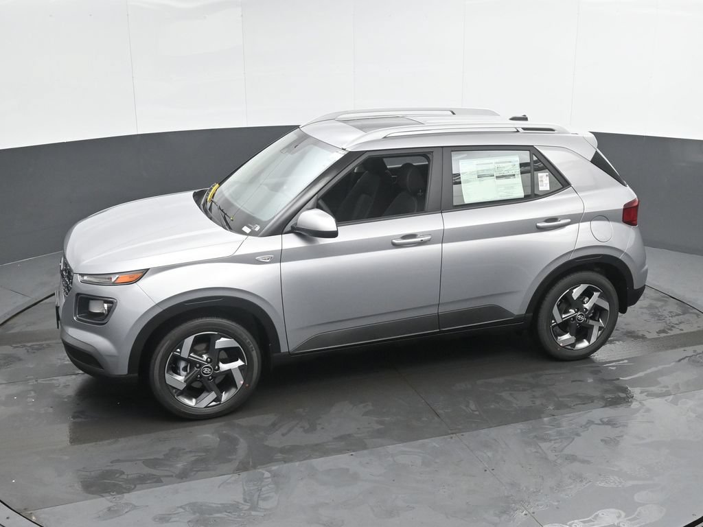 New 2026 Hyundai Venue SEL FWD image 37
