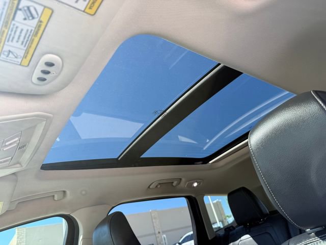 Used 2018 Ford Escape Titanium w/ Ford Safe & Smart Package image 10