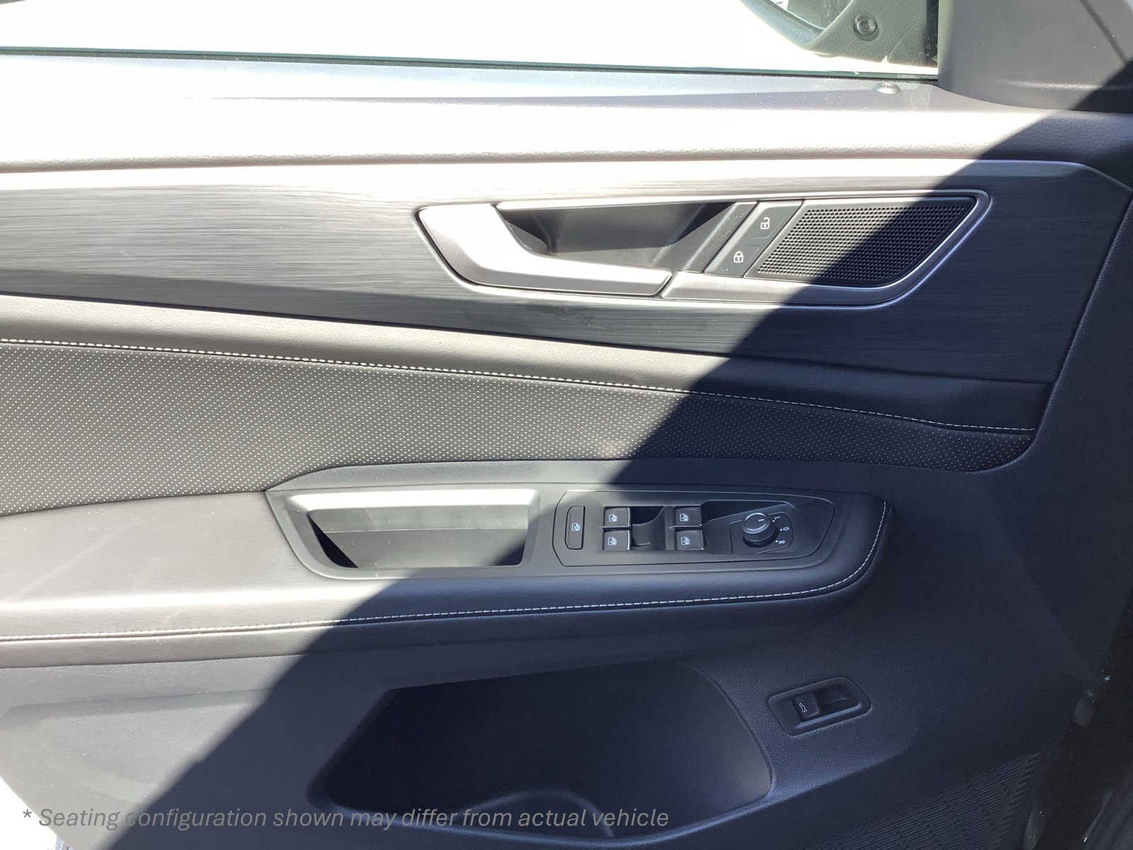 New 2026 Volkswagen Atlas Cross Sport SE image 28