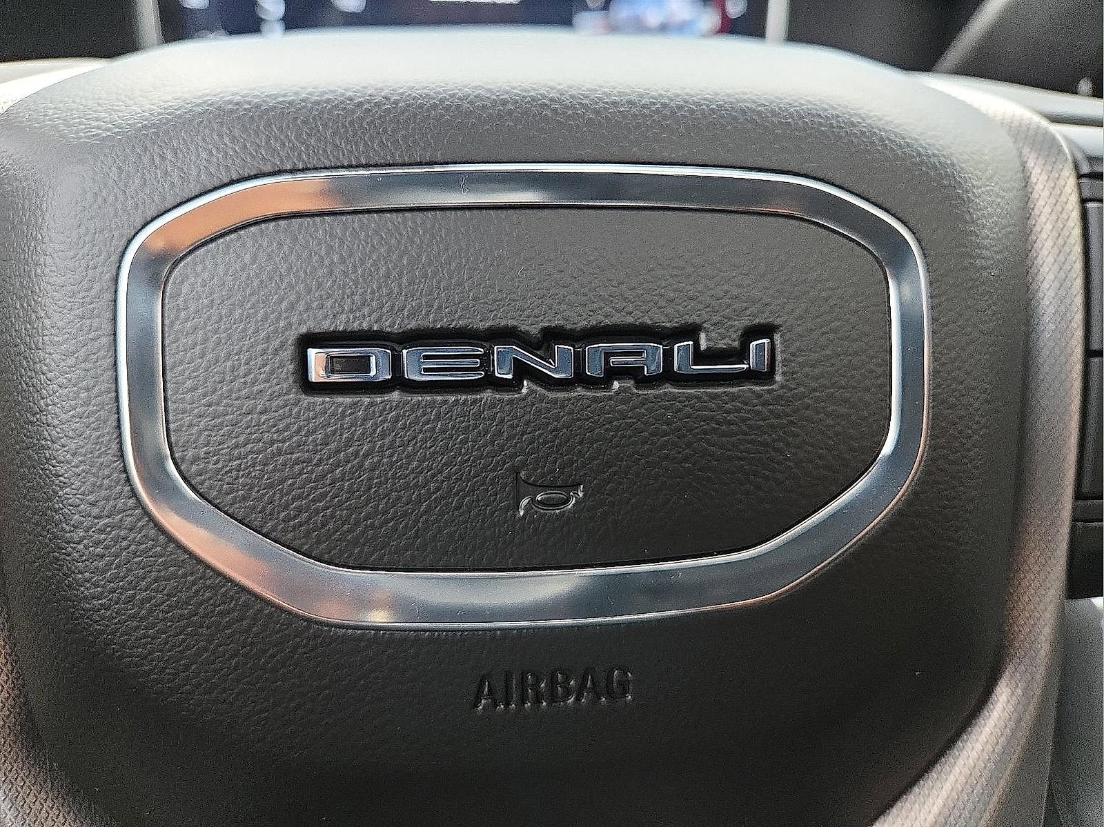 Used 2024 GMC Sierra 3500 Denali w/ Technology Package image 22