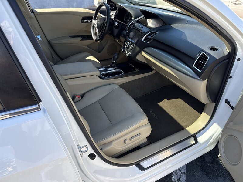 Used 2018 Acura RDX AWD w/ Advance Package image 18