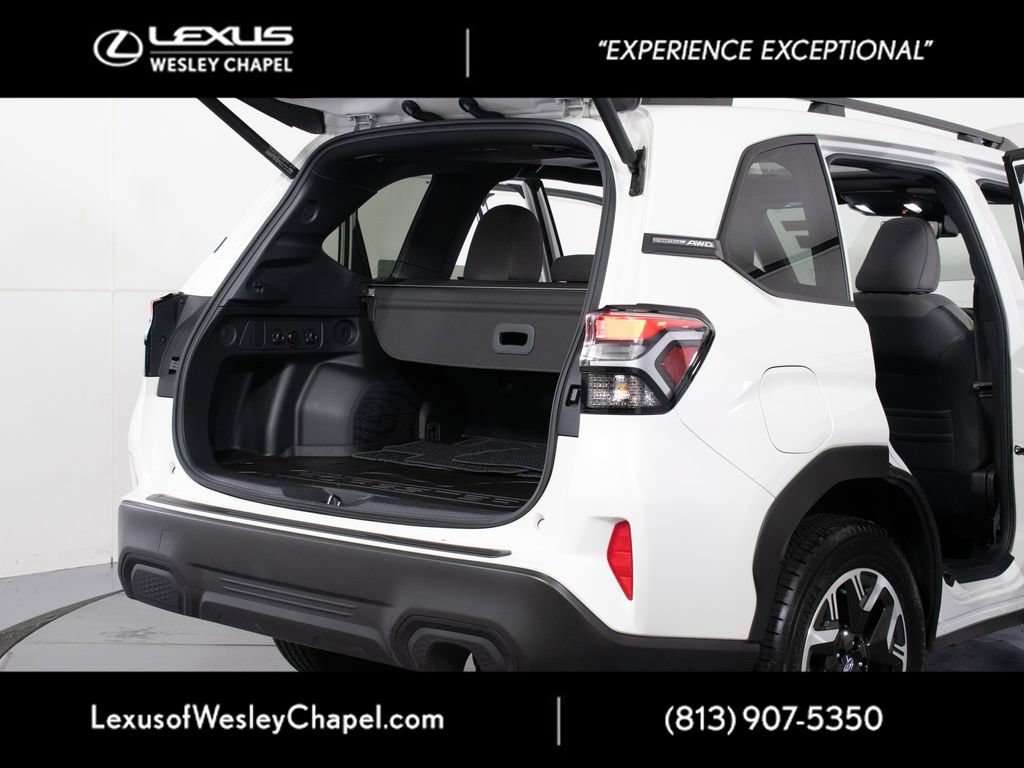 Used 2025 Subaru Forester Premium w/ Convenience Package #1 AWD/4WD image 12