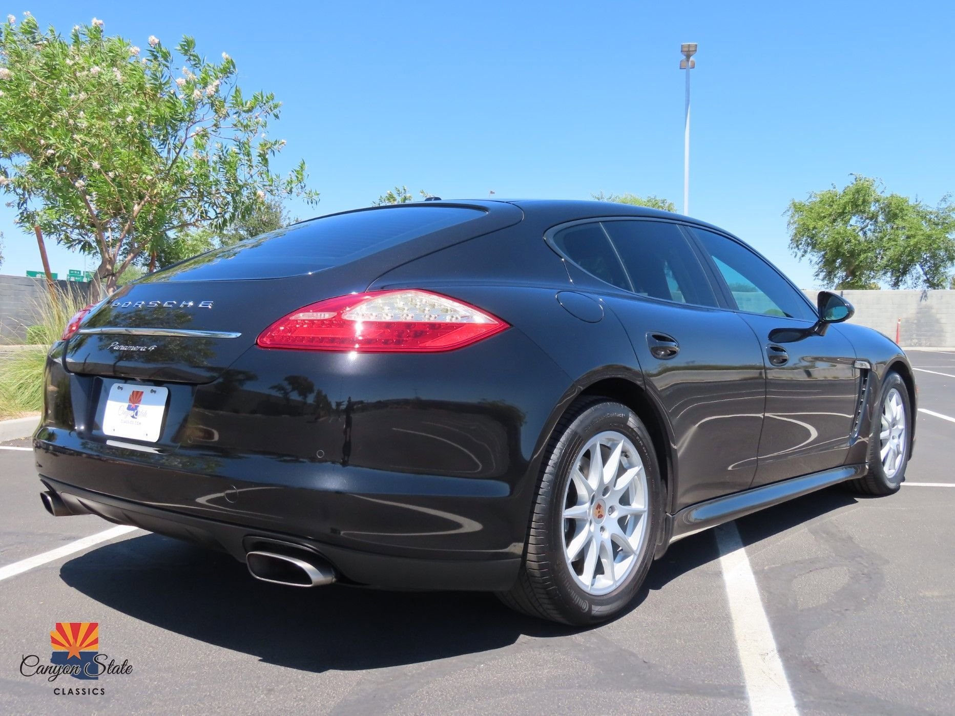 Used 2012 Porsche Panamera 4 image 39