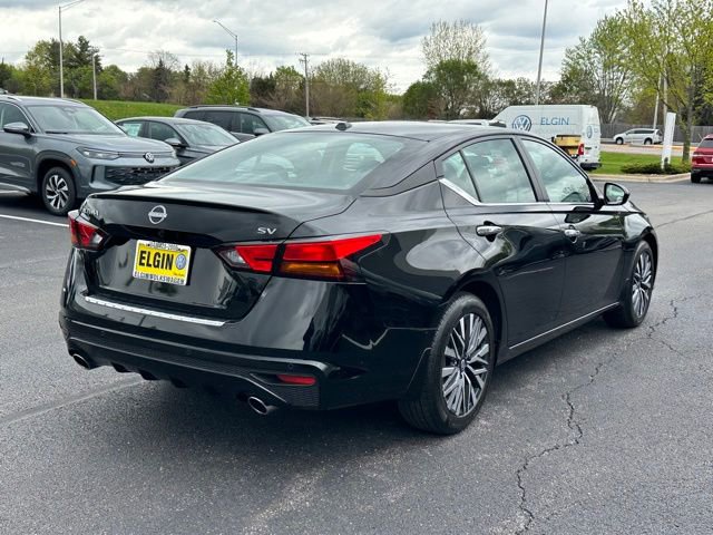 Used 2023 Nissan Altima 2.5 SV w/ SV Premium Package FWD image 4