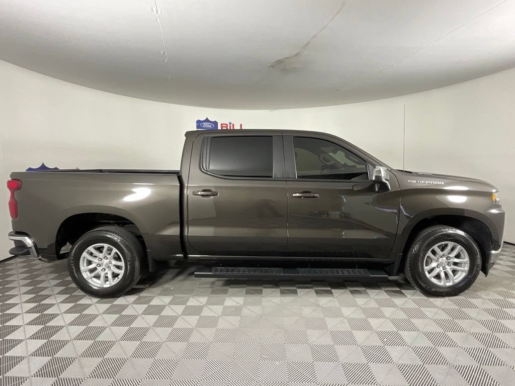 Used 2021 Chevrolet Silverado 1500 LT RWD image 2