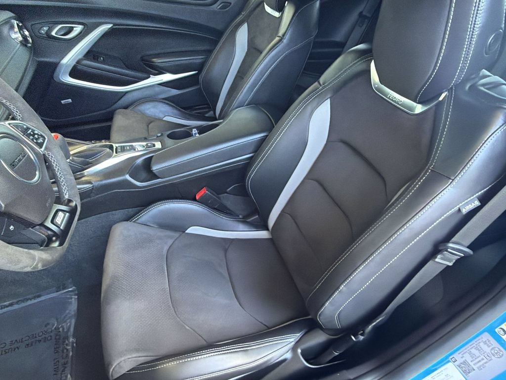 Certified 2022 Chevrolet Camaro SS RWD image 35