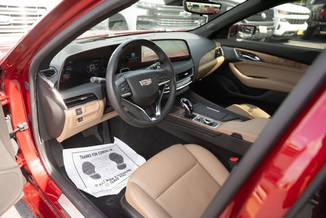 Used 2025 Cadillac CT5 Premium Luxury image 8