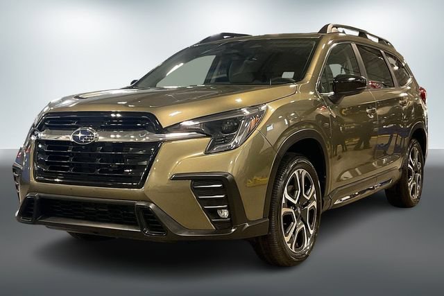 Used 2025 Subaru Ascent Limited AWD/4WD image 3