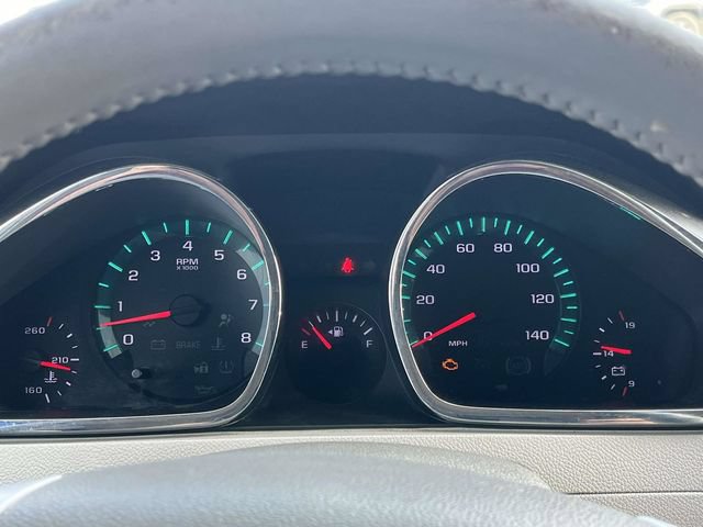 Used 2011 Chevrolet Traverse LS FWD image 31