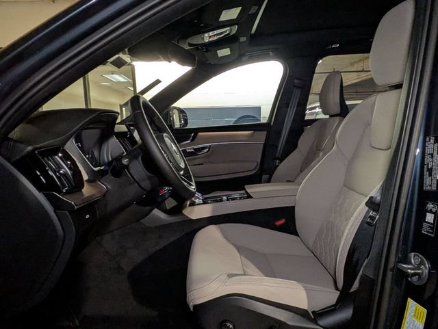 New 2026 Volvo XC90 B6 Plus w/ Protection Package AWD/4WD image 15