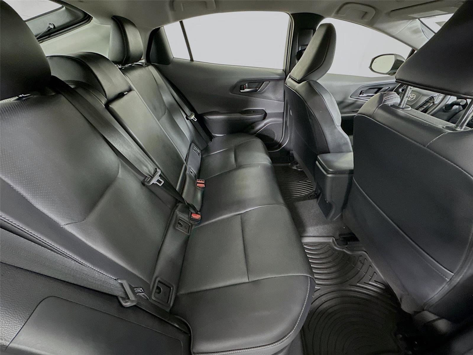 Used 2023 Toyota Prius XLE image 25