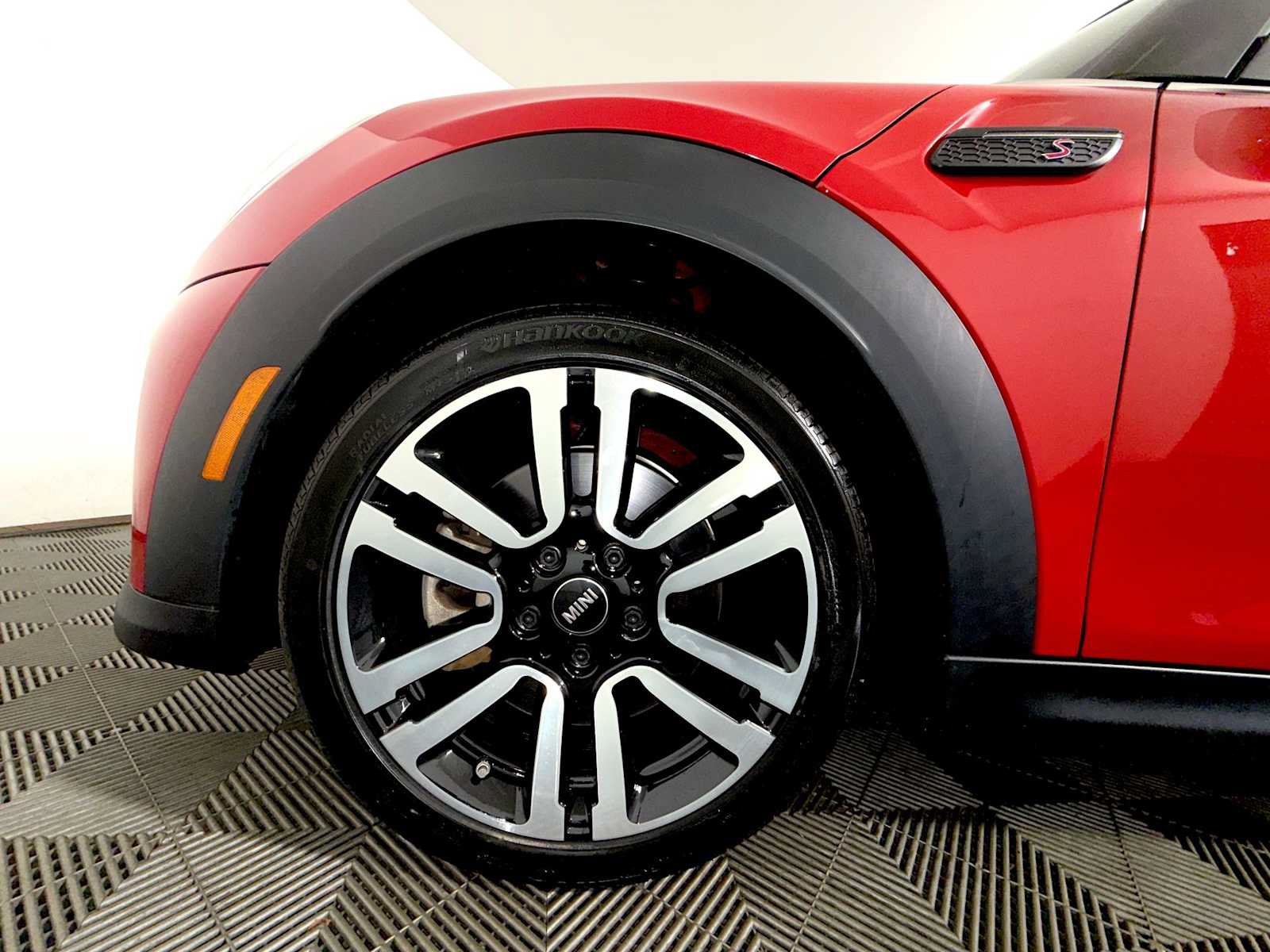 Used 2024 MINI Cooper S FWD image 8