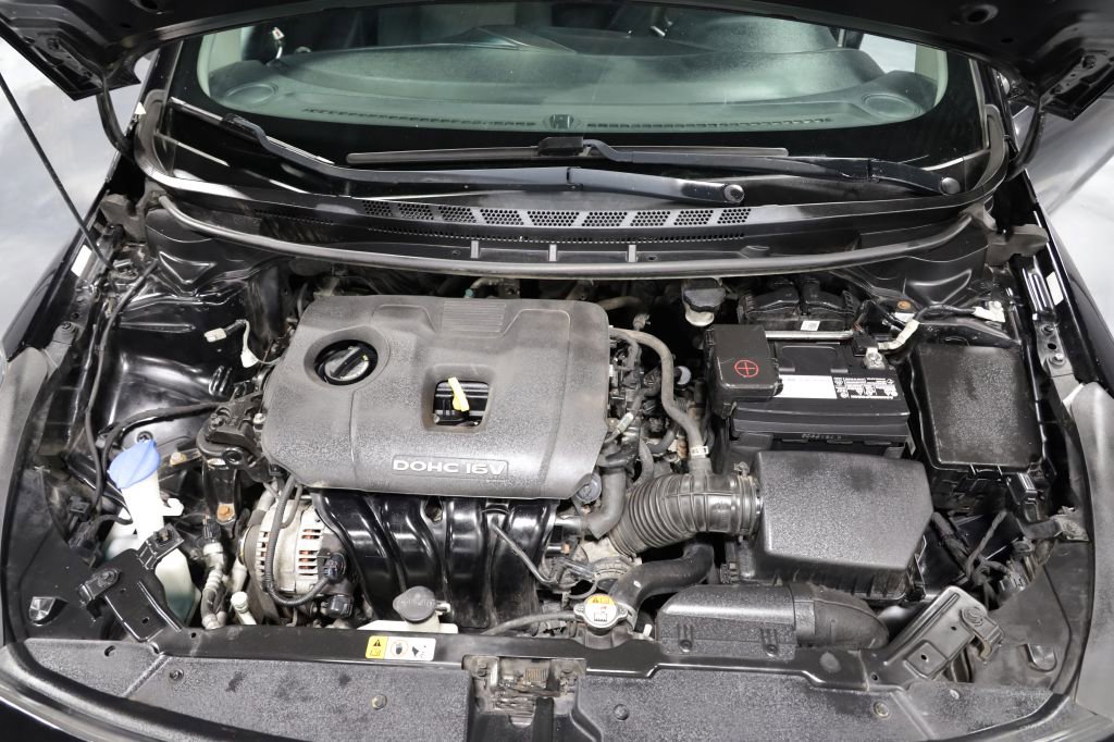 Used 2018 Kia Forte LX image 24