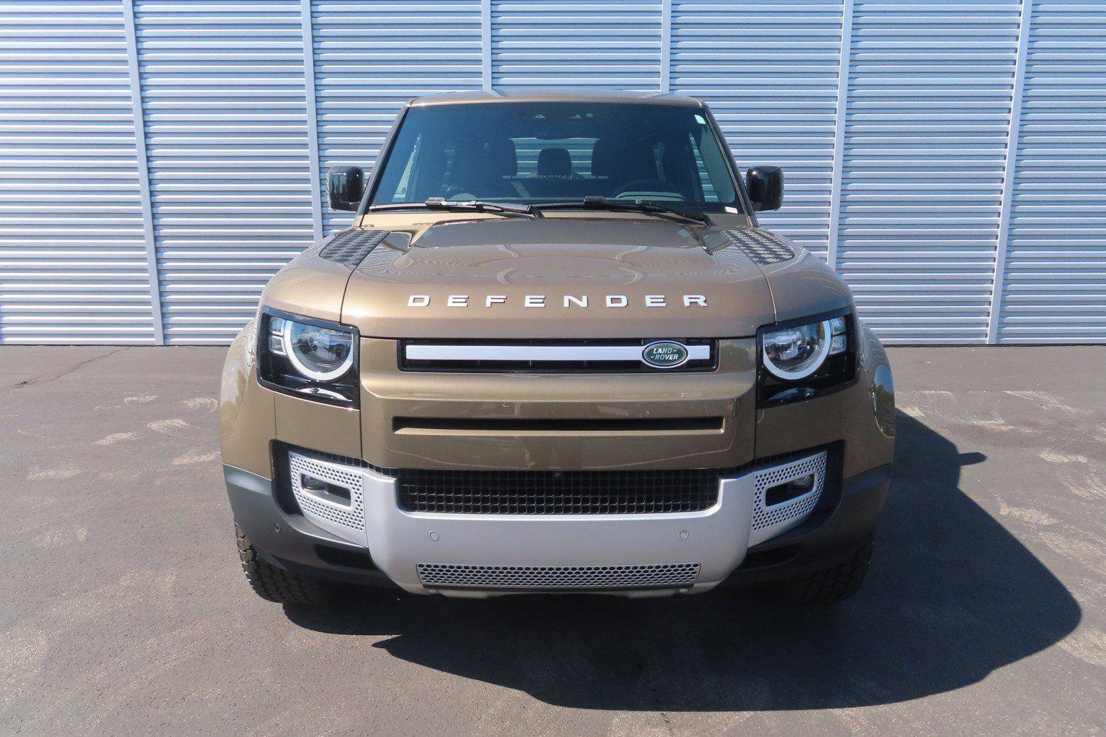 Certified 2023 Land Rover Defender 90 S AWD/4WD image 9
