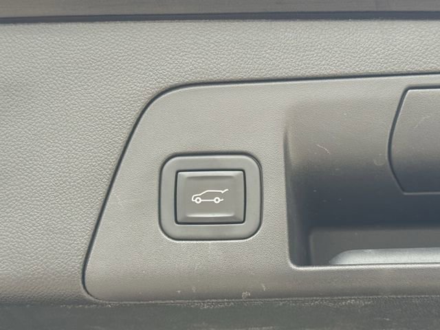 Used 2023 Buick Envision Essence w/ Sport Touring Package FWD image 34