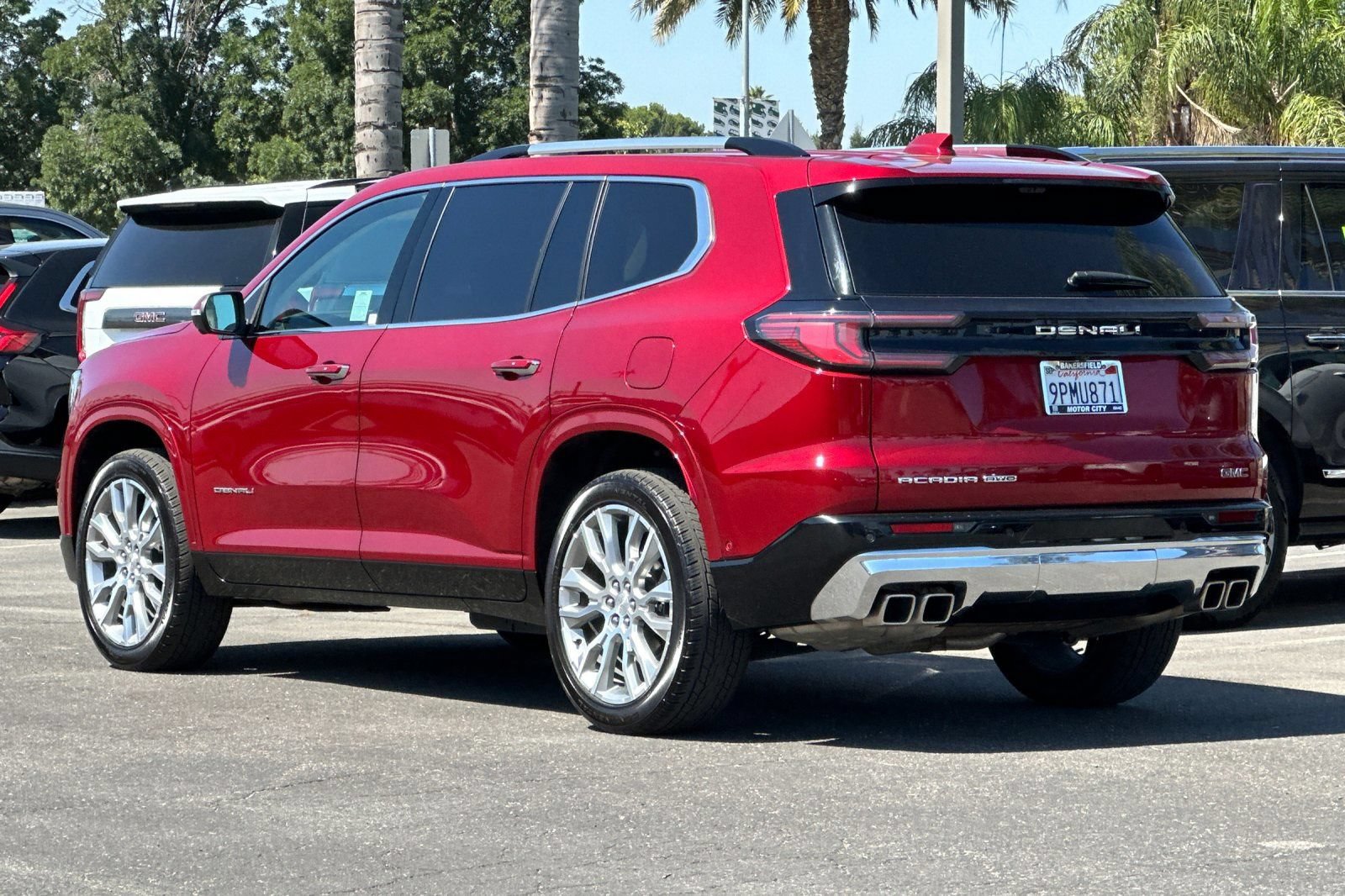 Certified 2024 GMC Acadia Denali w/ Super Cruise Package AWD/4WD image 6
