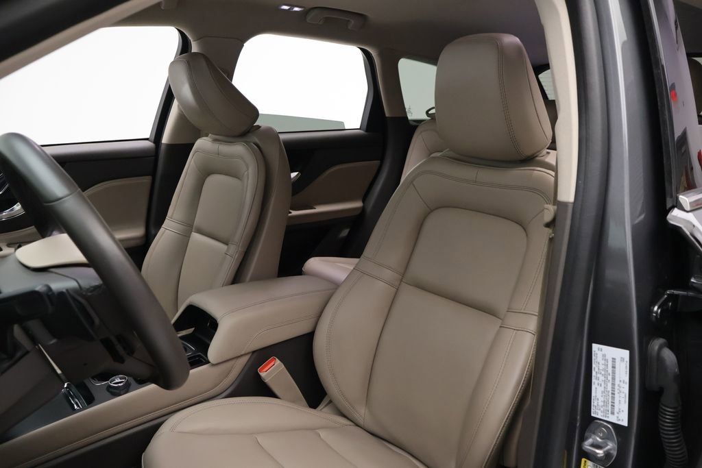 Used 2023 Lincoln Corsair FWD image 13