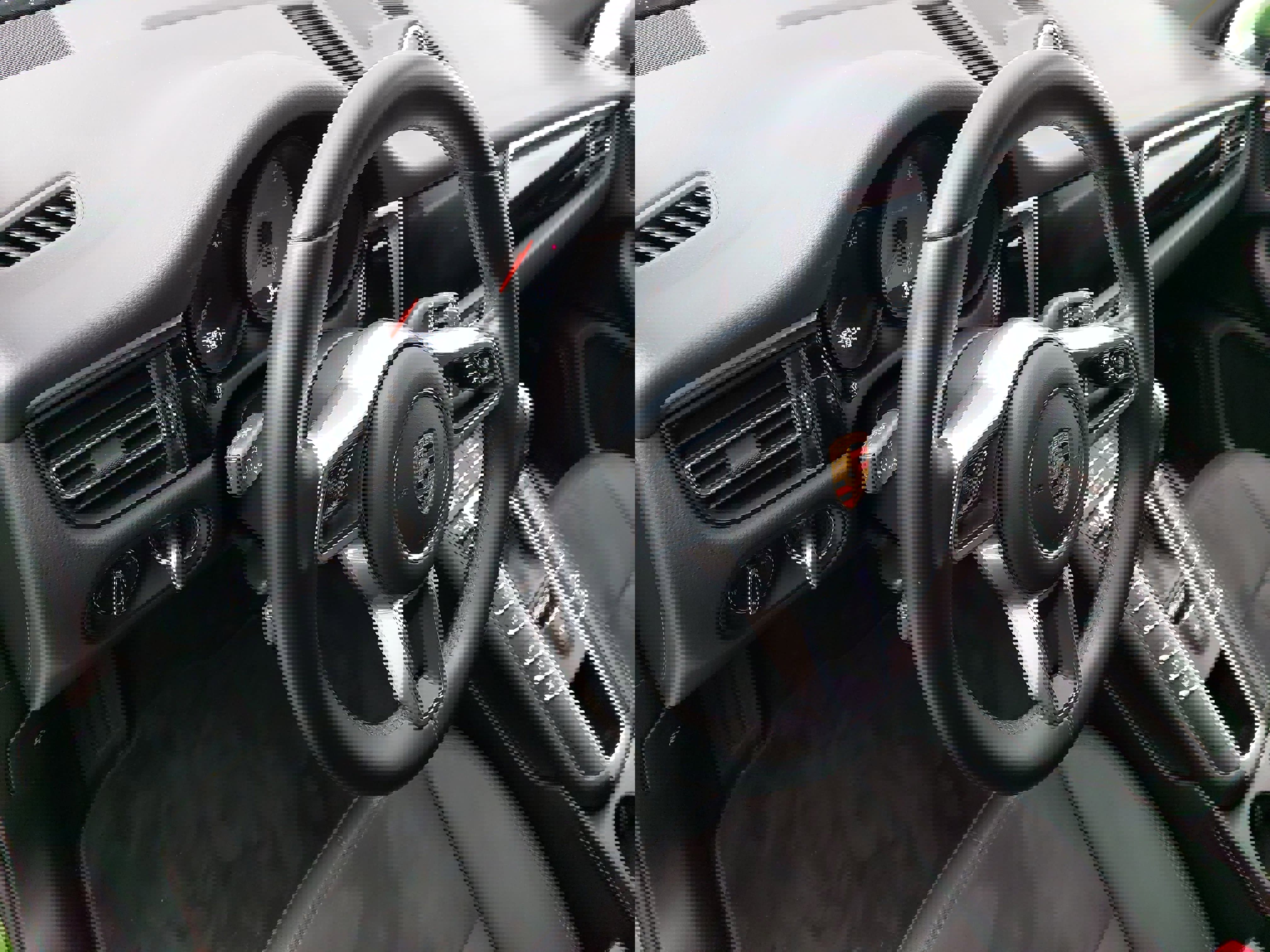 Certified 2021 Porsche Macan S image 18