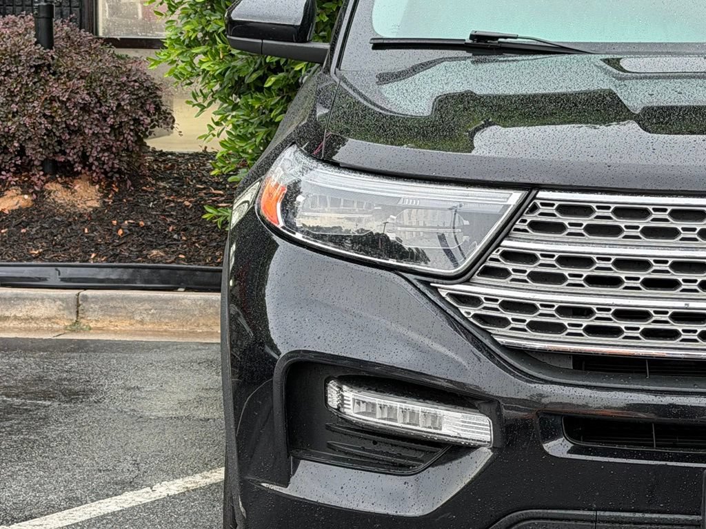 Used 2024 Ford Explorer Limited AWD/4WD image 4
