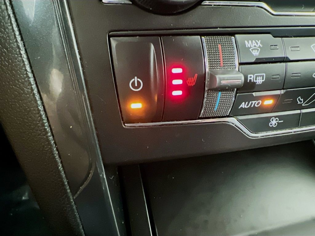 Used 2017 Ford Explorer XLT w/ Equipment Group 202A image 19