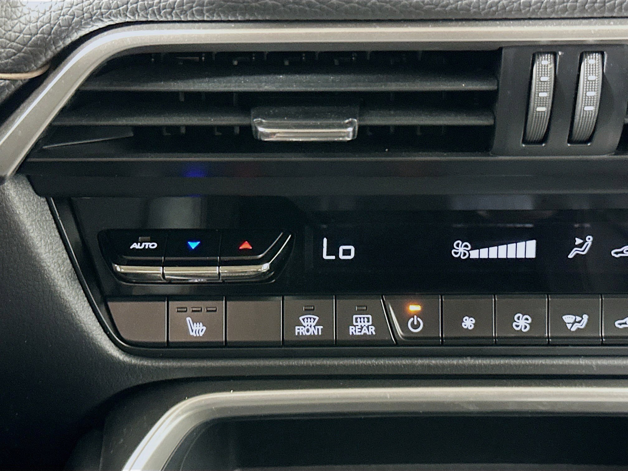 Used 2024 MAZDA CX-90 Plug-In Hybrid w/ Preferred image 26